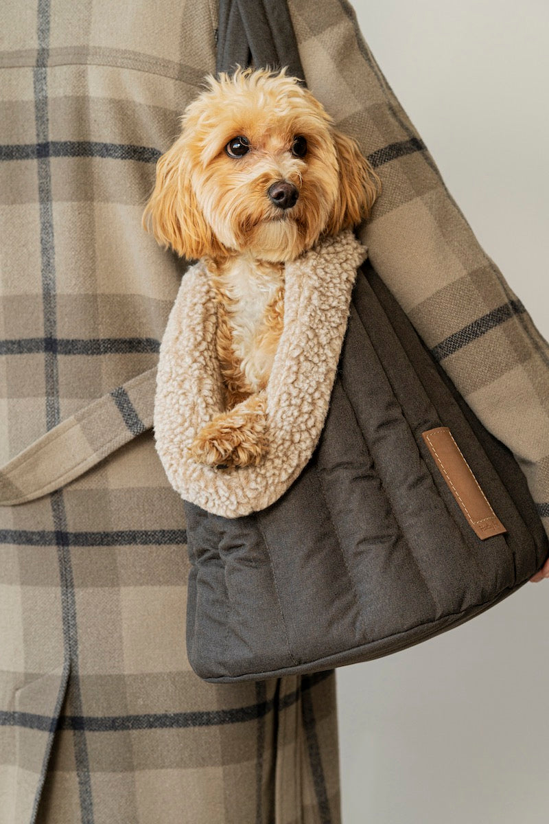 Carrying Pony bag brown